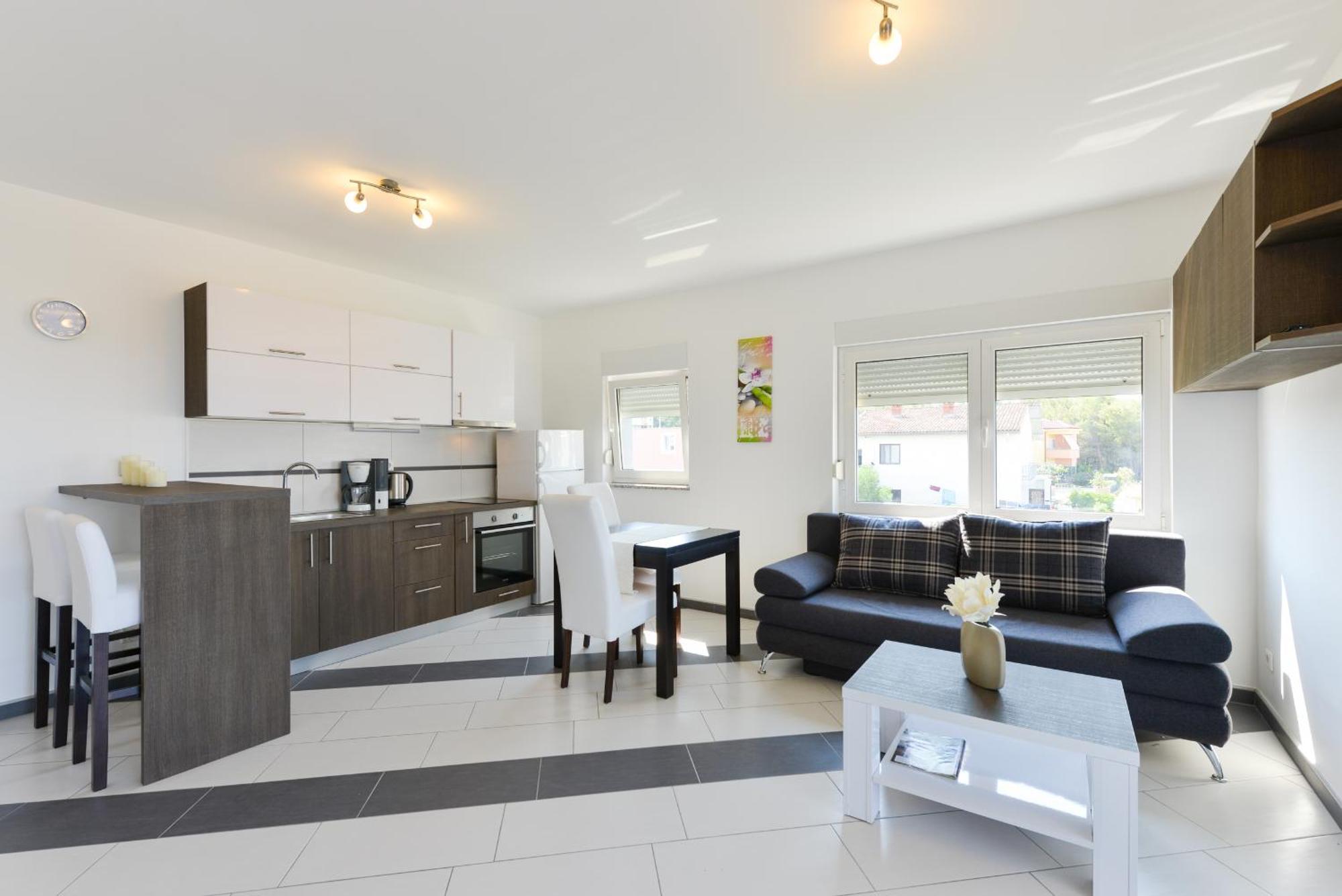 Apartmani Martin Mit Beheiztem Pool With Heated Pool Bibinje Exteriör bild